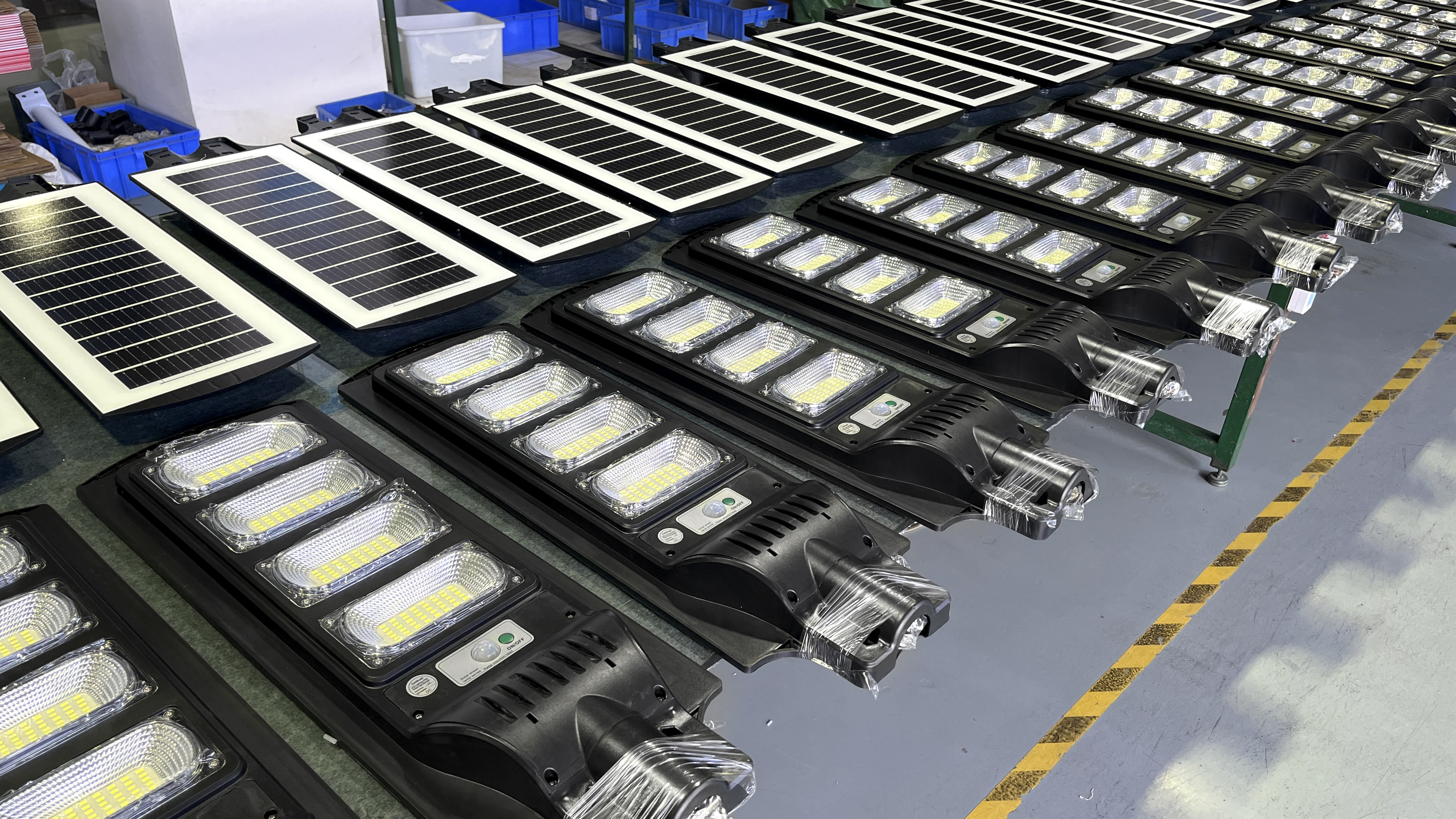 太陽(yáng)能一體化路燈-王者(圖9) 太陽(yáng)能一體化路燈-王者(圖9)